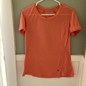 Women’s athletic top